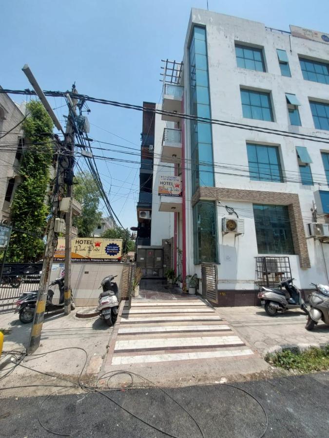 Hotel Park Pride Pitampura New Delhi, Couple Friendly Zewnętrze zdjęcie