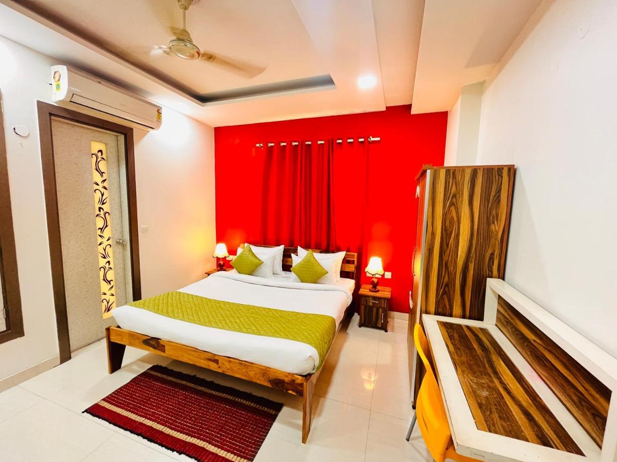 Hotel Park Pride Pitampura New Delhi, Couple Friendly Zewnętrze zdjęcie