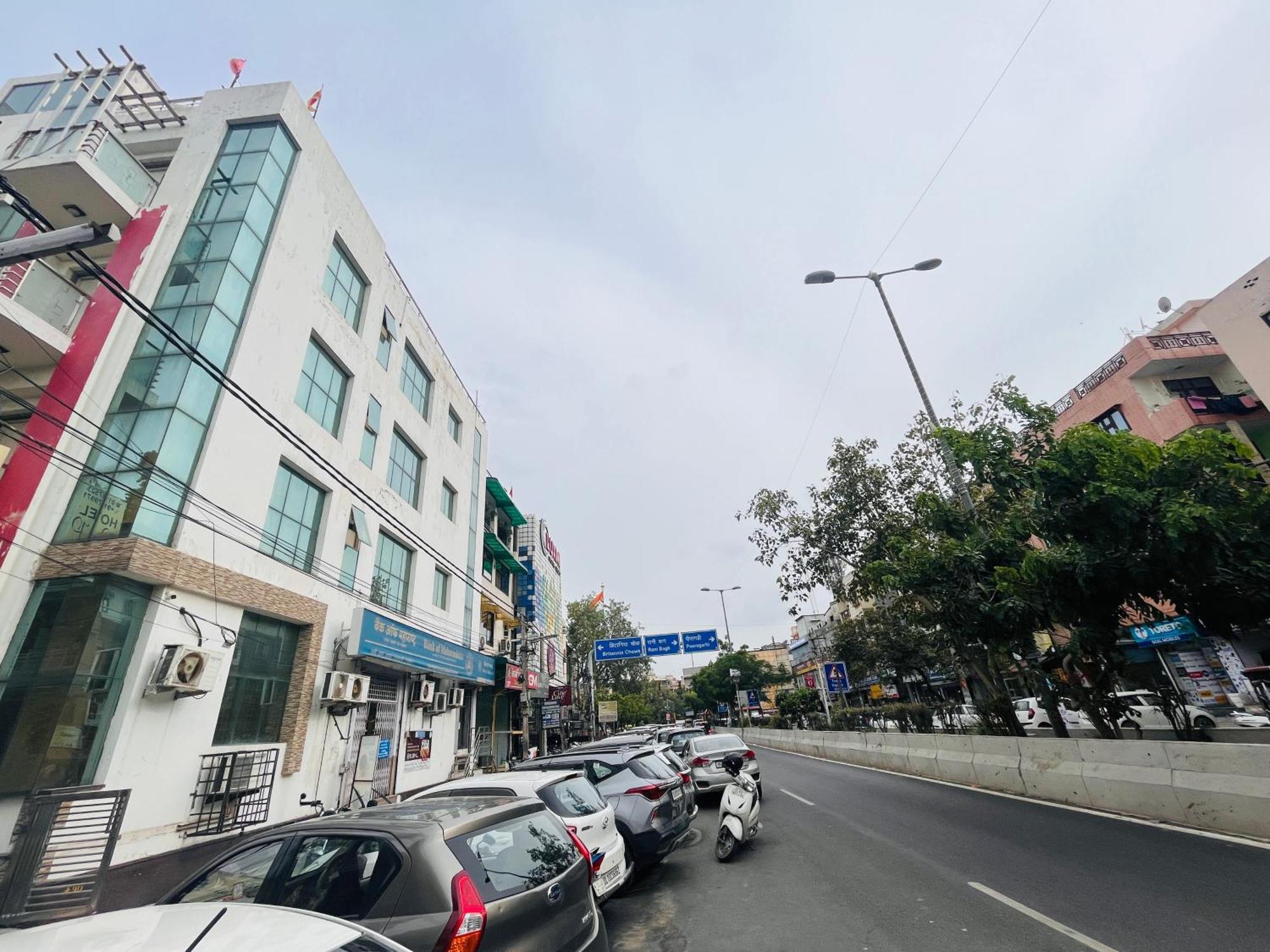 Hotel Park Pride Pitampura New Delhi, Couple Friendly Zewnętrze zdjęcie